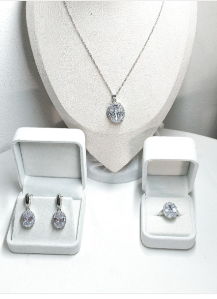 COMPLETE JEWELRY SET NECKLACE, EARRINGS, AND RING (AAA ZIRCON).