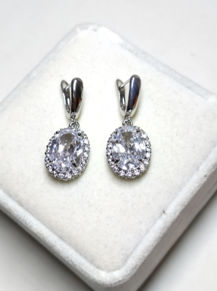 COMPLETE JEWELRY SET NECKLACE, EARRINGS, AND RING (AAA ZIRCON).