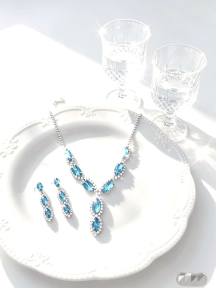 Set Collana e Orecchini con Zirconi Blu