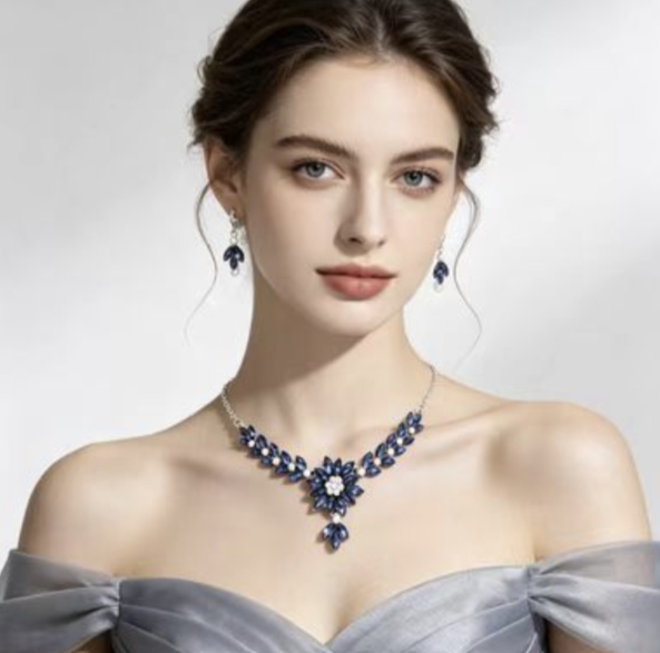 Set Collana e Orecchini con Zirconi AAA, Stile Floreale