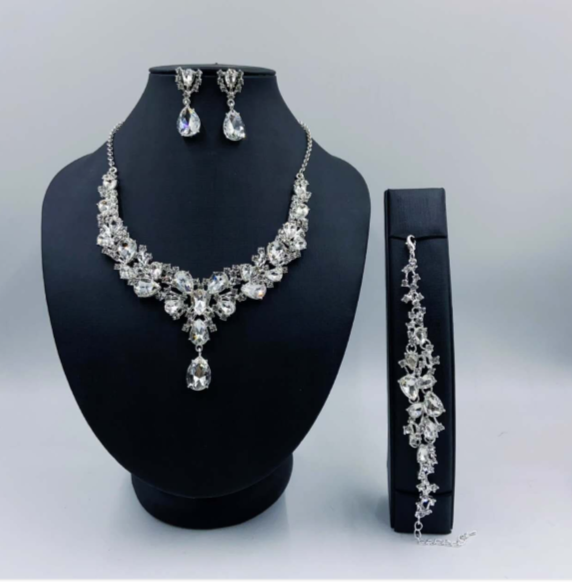 3-teiliges Schmuckset mit AAA-Zirkonia