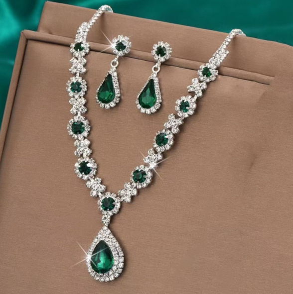 AAA Zircon Necklace and Earrings Set