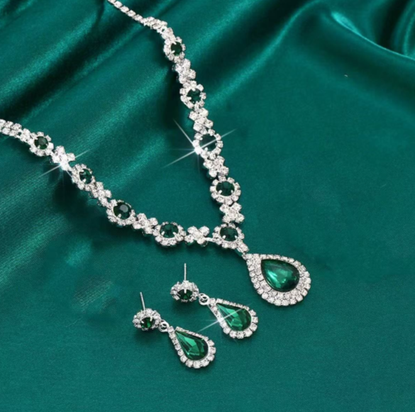 AAA Zircon Necklace and Earrings Set