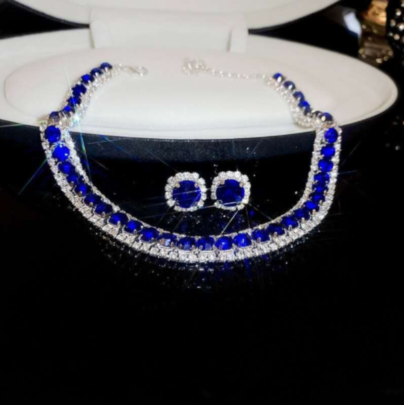 Set Halskette und Ohrringe mit AAA-Zirkonia