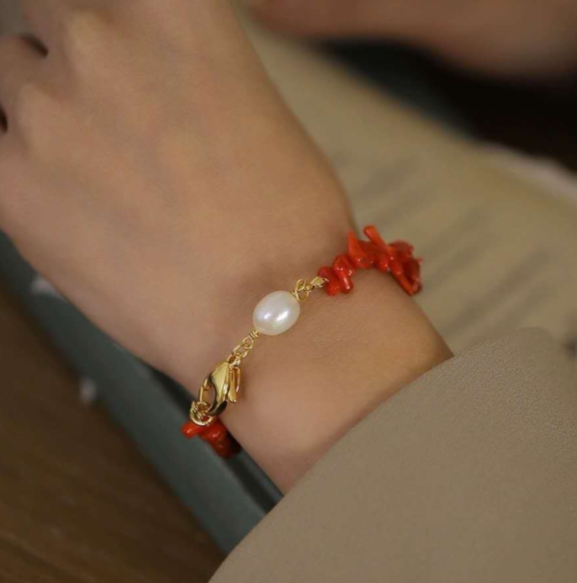 Set di collana e bracciale in rami di corallo rosso e perle naturali,stile retrò