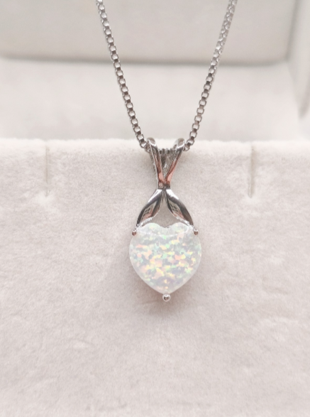 18K white gold plated necklace with heart-shaped opal