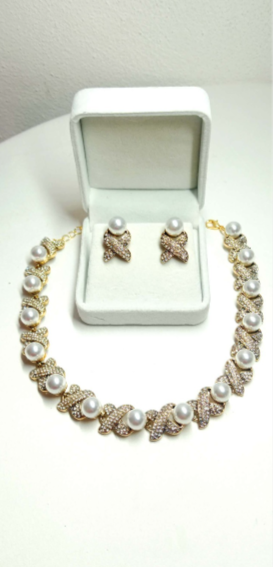 Set Collana e Orecchini con Perle e Zirconi - Stile Francese Elegante