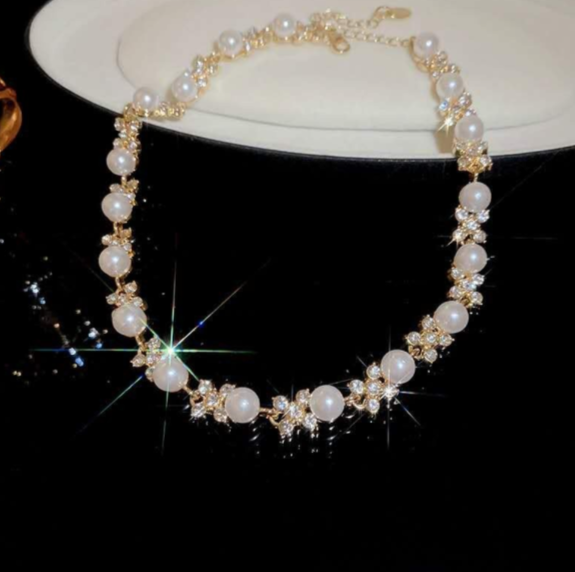 Fashion set COLLANA E ORECCHINI di zirconi, cristalli e perle 2 PEZZI