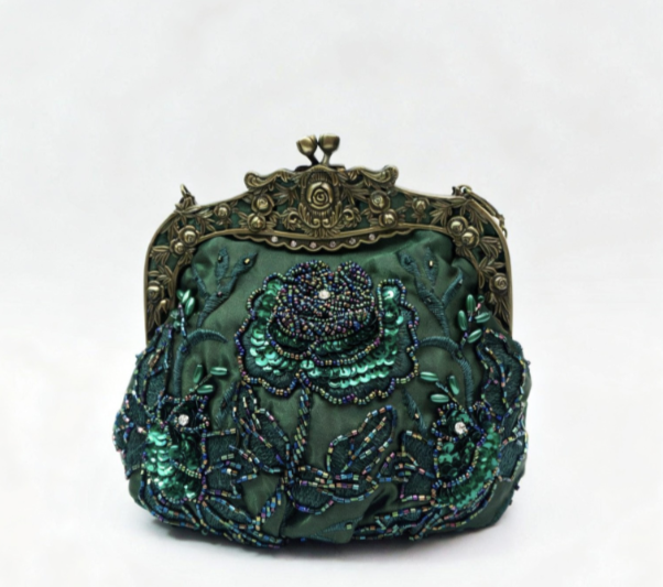 Pochette artigianale "Camelia Smeraldo", verde smeraldo con perline e lustrini