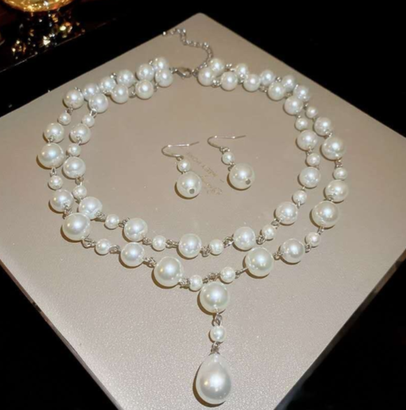 Set Collana e Orecchini Perle a Doppio Strato, Ciondolo a Goccia (2 pezzi)