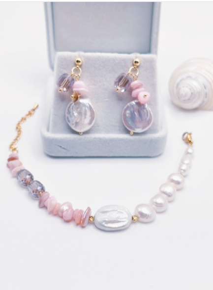 2-teiliges Set aus echten Perlen und Edelsteinen (Ohrhänger aus Silber)