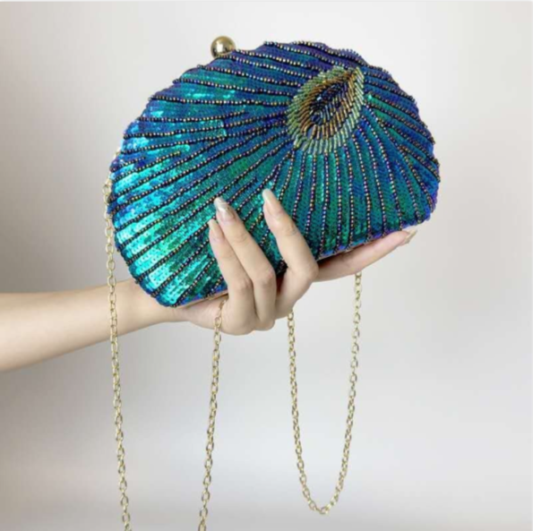 Pochette Conchiglia Pavone con Perline & Pagliette Cucite a Mano