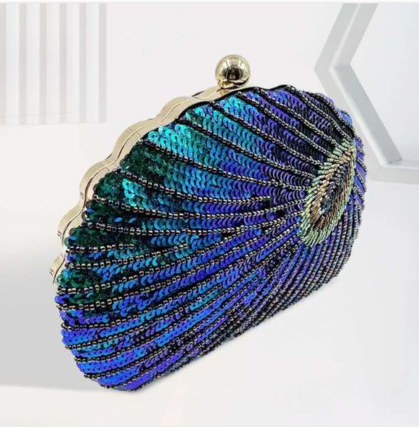 Pochette Conchiglia Pavone con Perline & Pagliette Cucite a Mano