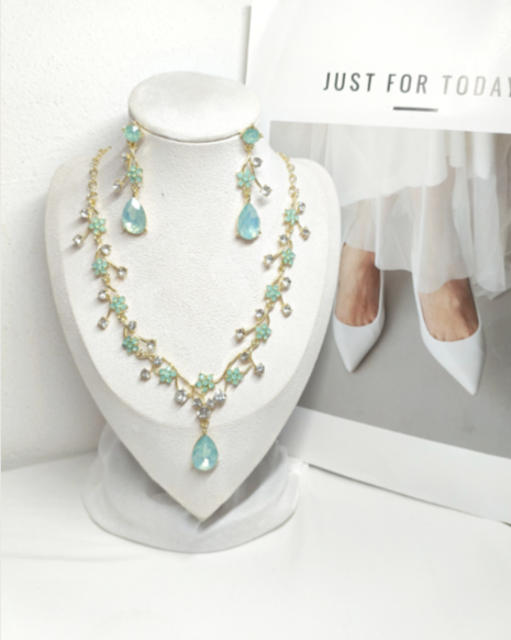 Set gioielli cristallo floreale smeraldo zaffiro, collana e orecchini x cerimoni