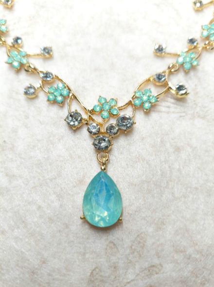 Set gioielli cristallo floreale smeraldo zaffiro, collana e orecchini x cerimoni