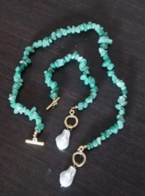 Set di pietre naturali frantumante irregolari con perle barocche 2 PEZZI