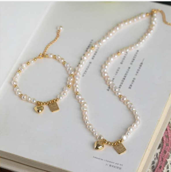 collana a perla naturale