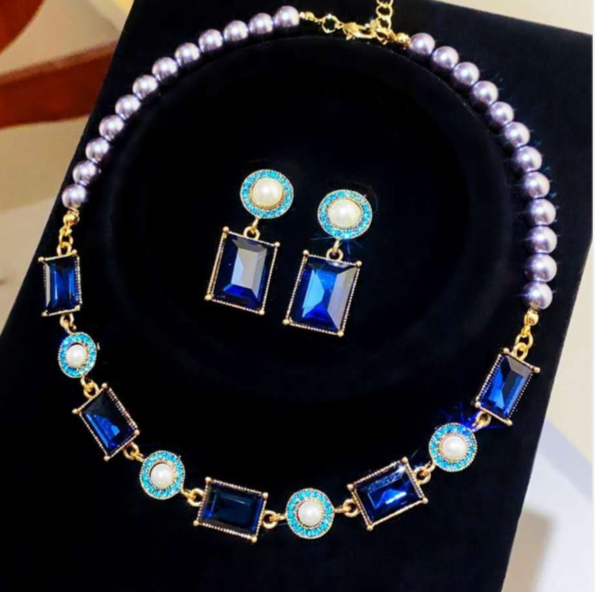 set di pietre blue rettangolari e perle stile vintage 2 PEZZI