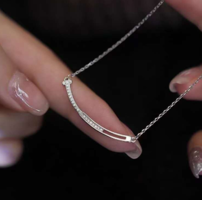 Collana clavicolare minimalista in argento sterling 925