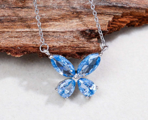Set Gioielli Farfalla Acciaio Inox Zirconio AAA Collana Orecchini a Lobo