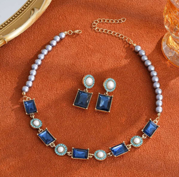 set di pietre blue rettangolari e perle stile vintage 2 PEZZI