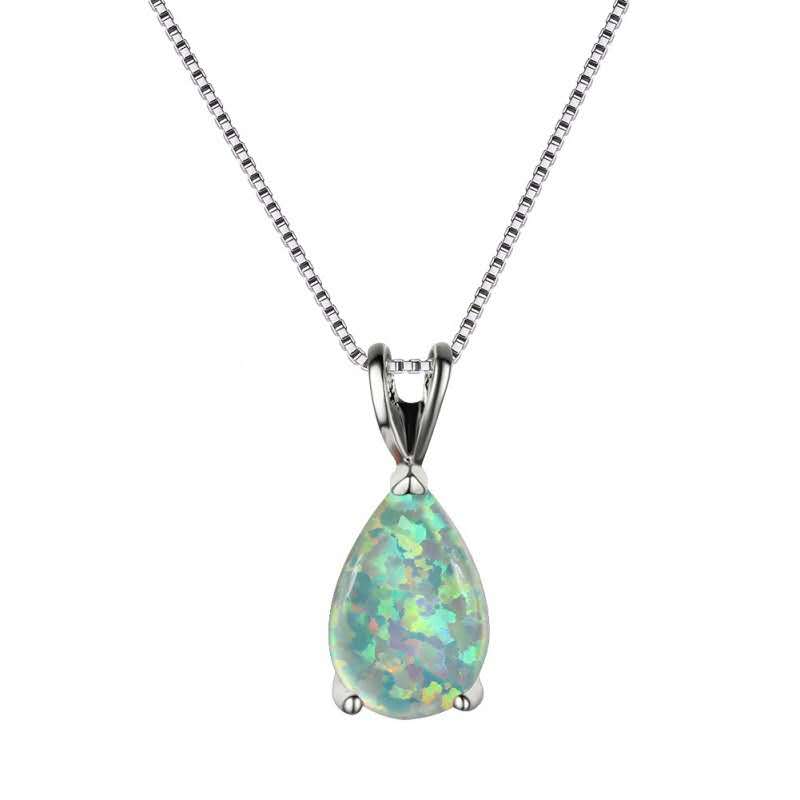 18K vergoldete Kette mit tropfenförmigem Opal