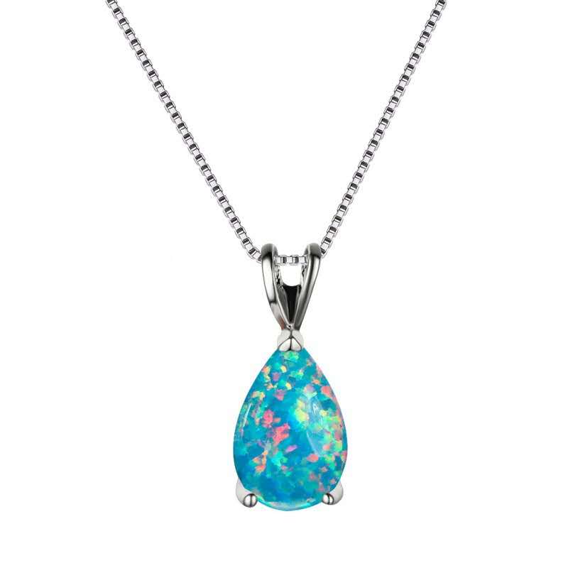 18K vergoldete Kette mit tropfenförmigem Opal