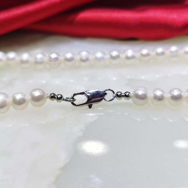 Collana perle d’acqua dolce bianche naturali, perline rotonde 7-8 mm con chiusura a moschettone, collana classica da donna