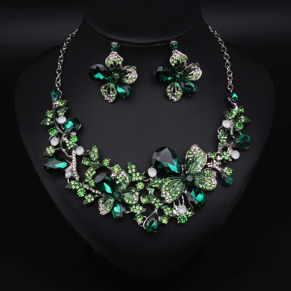 Modisches AAA-Zirkonia-Set mit Blumenmotiven, 2-TEILIG
