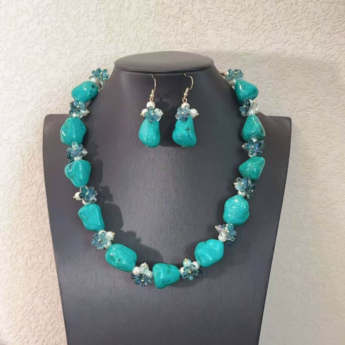 Set collana e orecchini artigianale turchese naturale, perle e cristalli