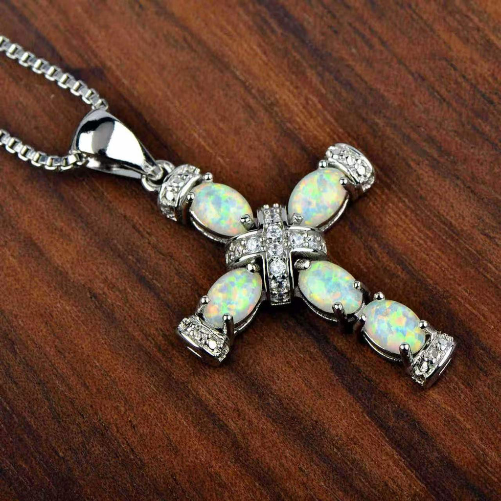 Collana croce vintage con opale, ciondolo croce opale cangiante e zirconi, collana protezione fede placcata oro rosa/oro bianco, gioiello religioso di lusso regalo per donna