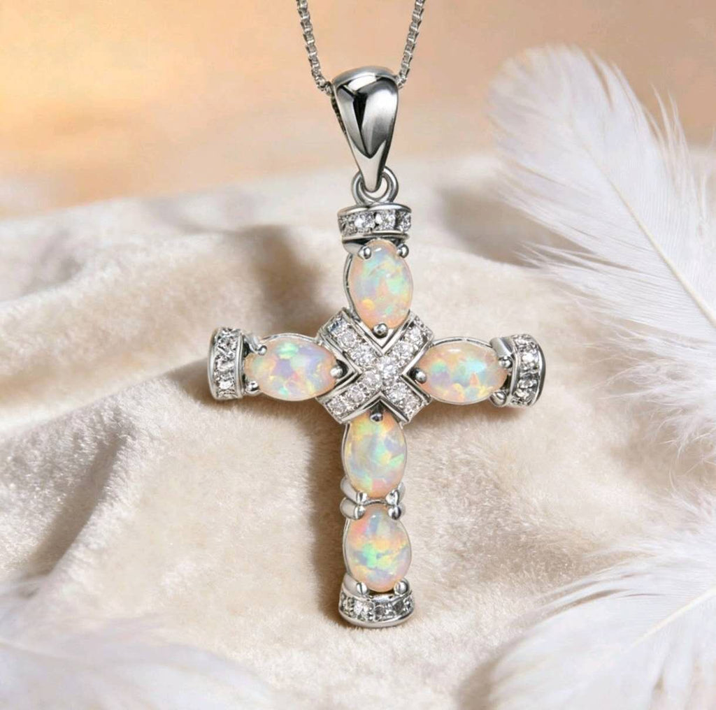 Collana croce vintage con opale, ciondolo croce opale cangiante e zirconi, collana protezione fede placcata oro rosa/oro bianco, gioiello religioso di lusso regalo per donna
