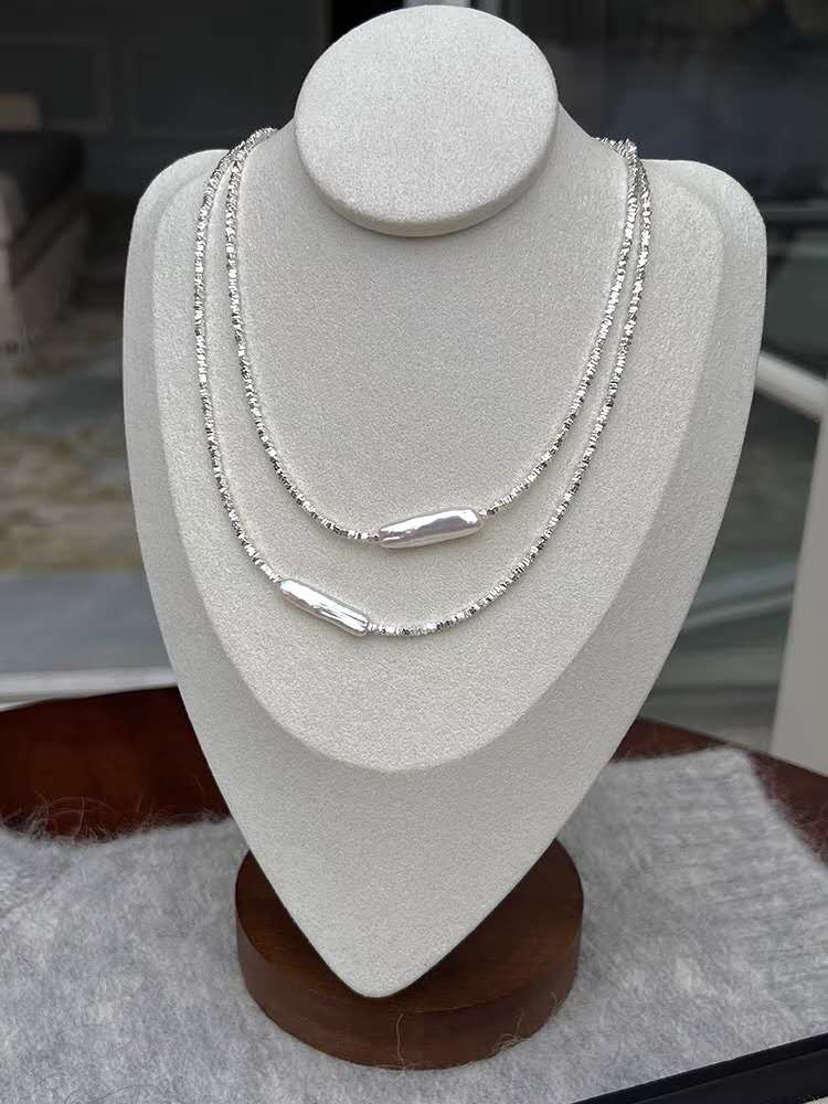 Collana  granuli d'argento frantumati, perla naturale 22MM e gancio argento S925