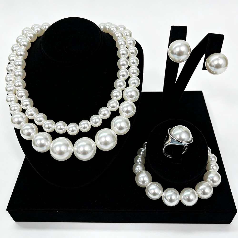 set gioielli in Perla Sfumata 5 Pz, 2 Collane , Orecchini,Bracciale e Anello