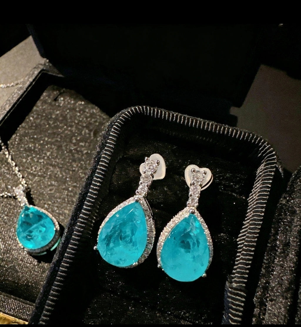 Set di collana e orecchini con zirconi stile Paraiba blu neon, placcato argento