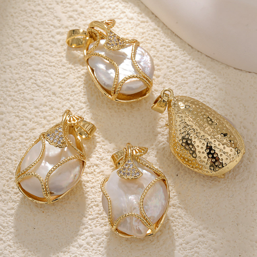 18K gold-plated necklace with natural baroque pearl pendant and real seashell