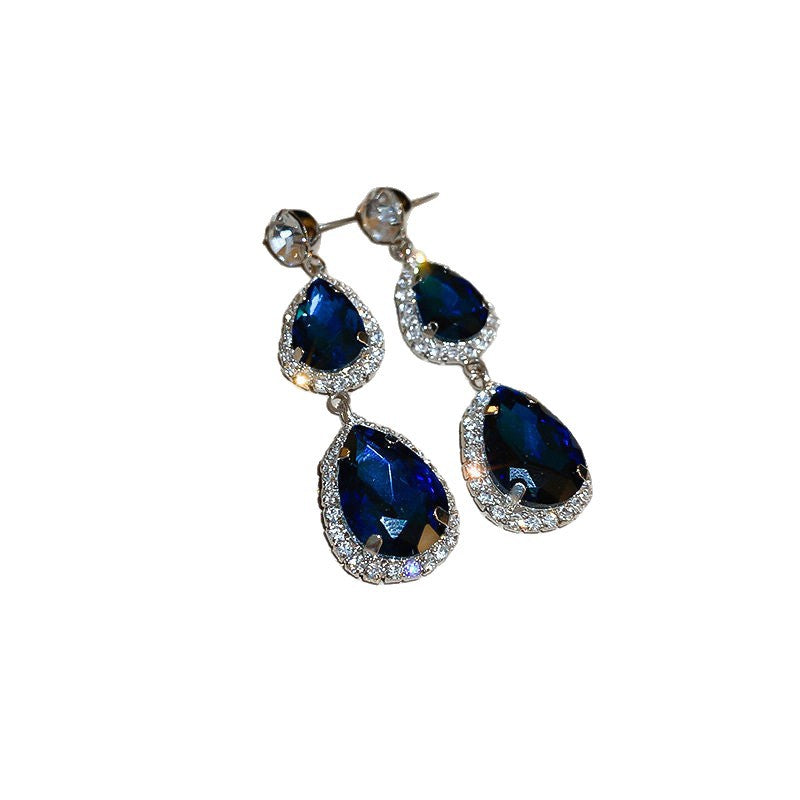 Set di gioielli con zirconi cubici a goccia blu zaffiro, collana e orecchini
