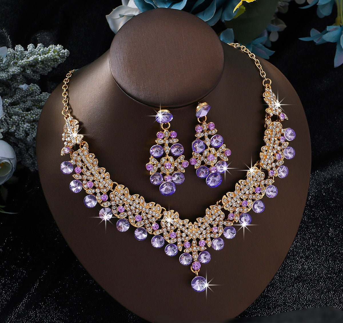 Set gioielli 2 pezzi zircone cubico AAA e cristalli scintillanti, collana appariscente e orecchini pendenti per matrimoni, cerimonie e serate formali, 4 varianti di colore per donna