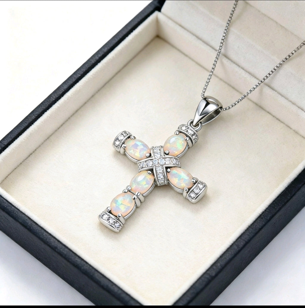 Collana croce vintage con opale, ciondolo croce opale cangiante e zirconi, collana protezione fede placcata oro rosa/oro bianco, gioiello religioso di lusso regalo per donna
