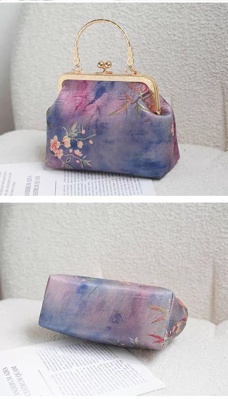 Borsa in seta jacquard floreale acquerello, stile orientale con nappa e perle
