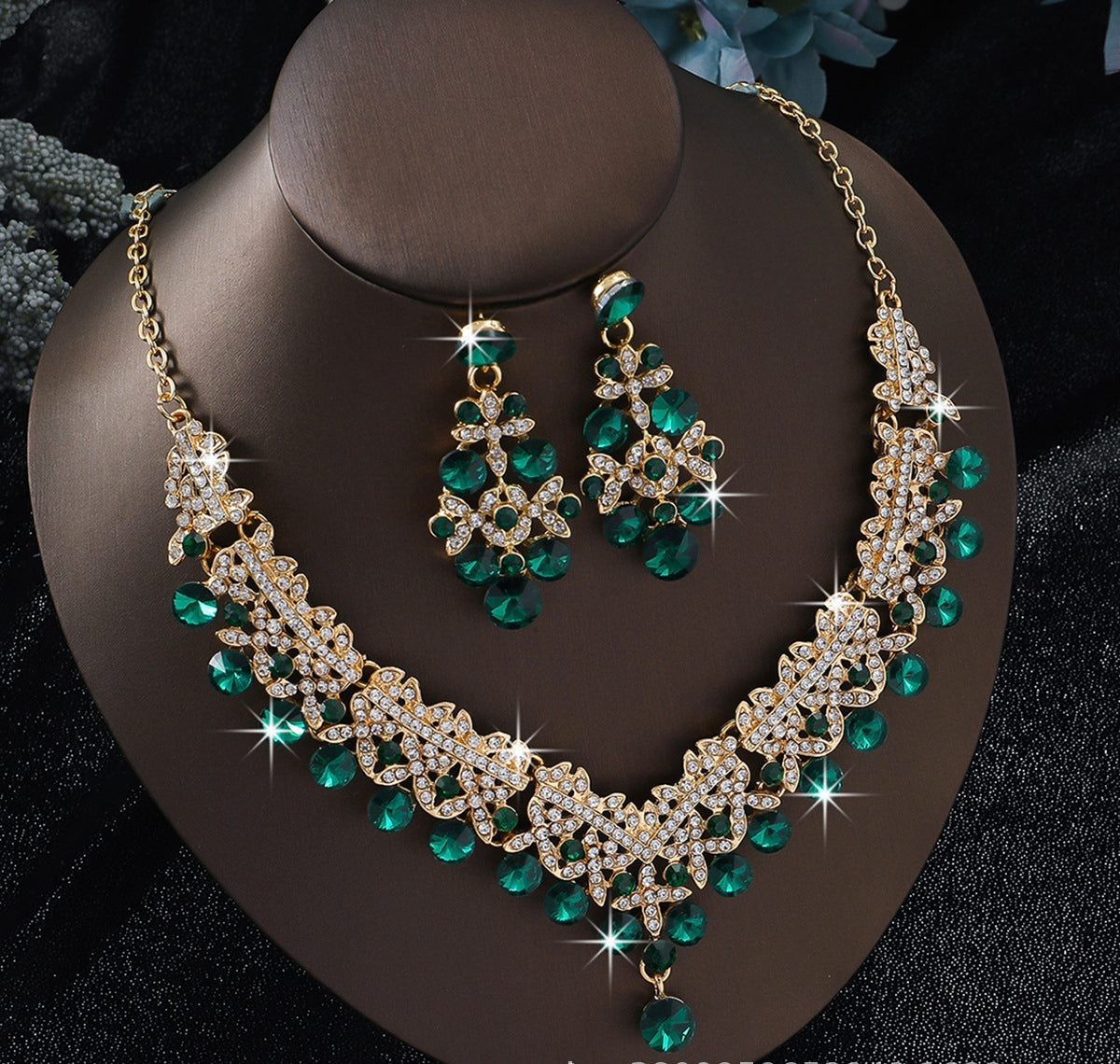 Set gioielli 2 pezzi zircone cubico AAA e cristalli scintillanti, collana appariscente e orecchini pendenti per matrimoni, cerimonie e serate formali, 4 varianti di colore per donna