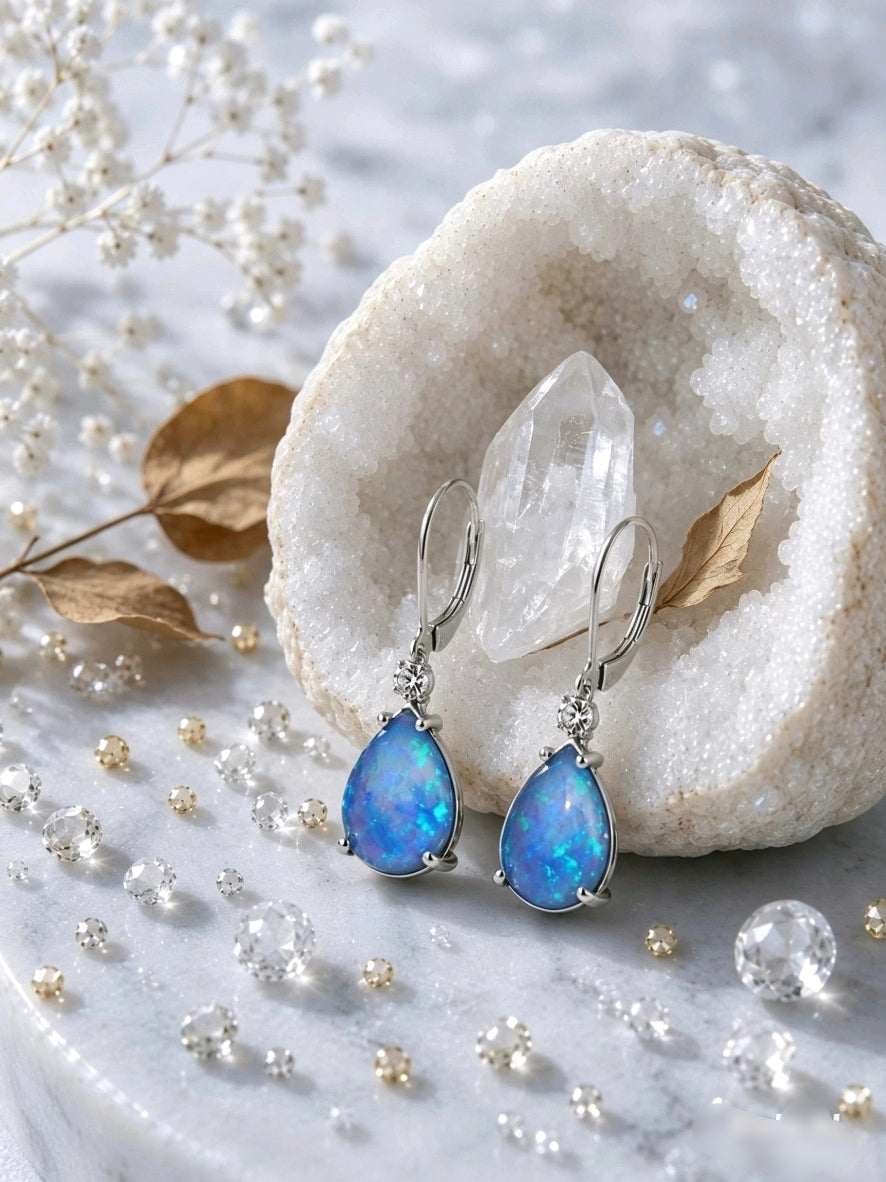 Ohrringe Tropfenform mit Opal und Zirkonia Silberstift Versilbert