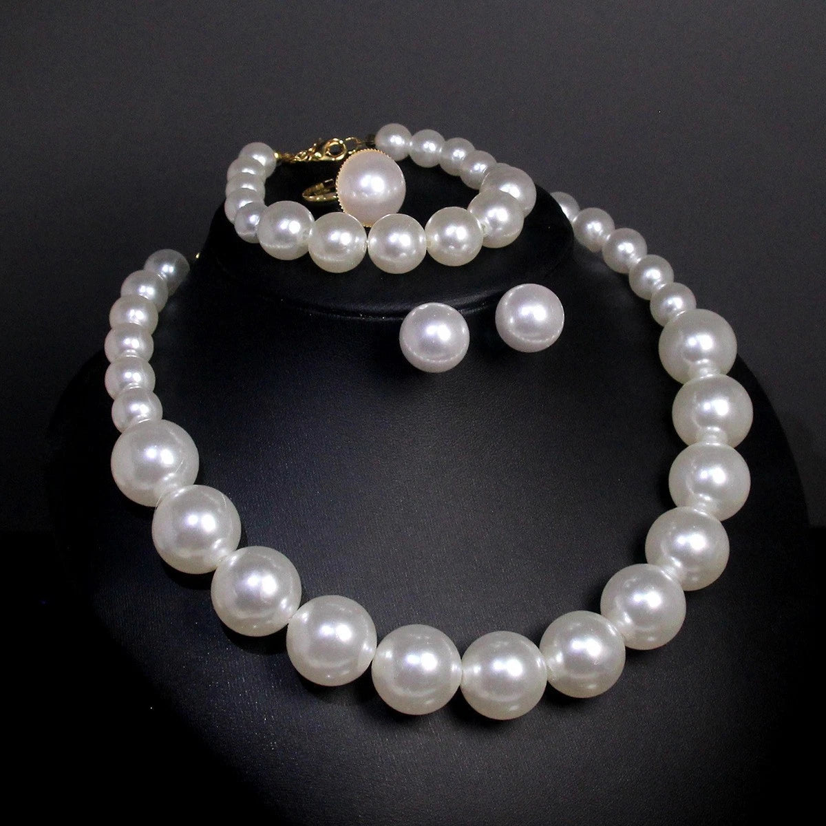 Set Gioielli 4 Pezzi Perle， Collana， Bracciale， Orecchini e Anello regolabile