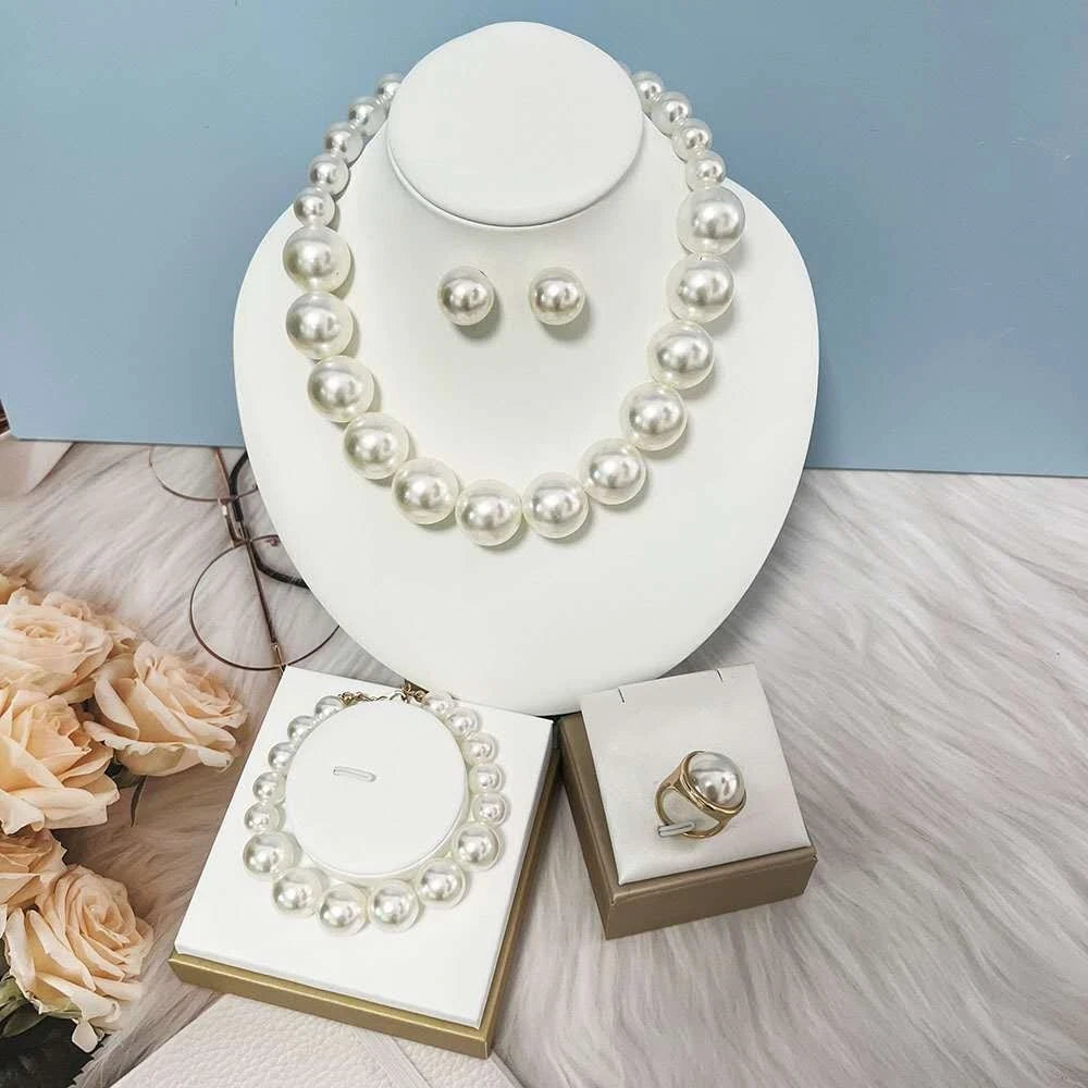 Set Gioielli 4 Pezzi Perle， Collana， Bracciale， Orecchini e Anello regolabile