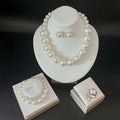 Set Gioielli 4 Pezzi Perle， Collana， Bracciale， Orecchini e Anello regolabile