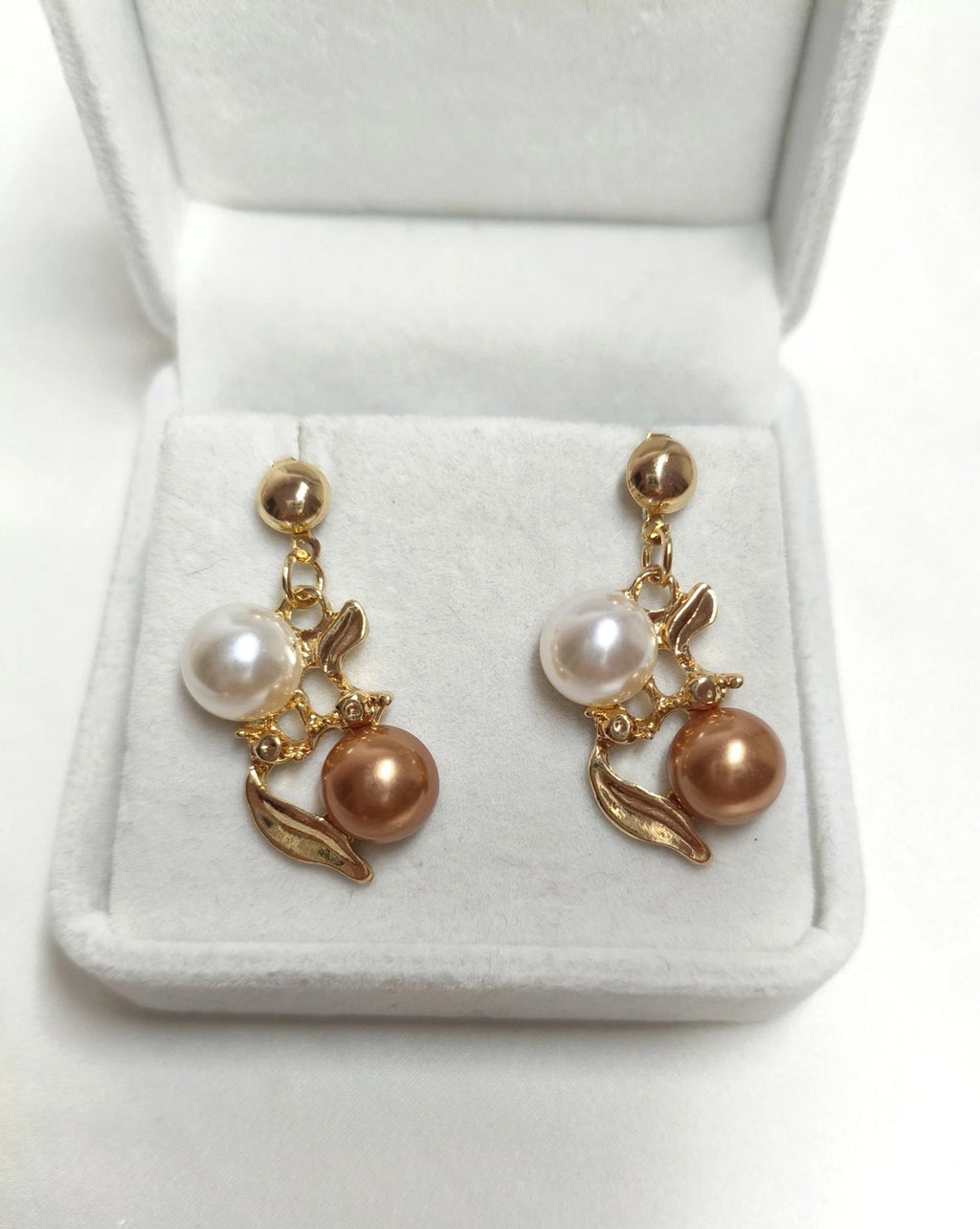 Set collana e orecchini con perle multicolori, stile francese