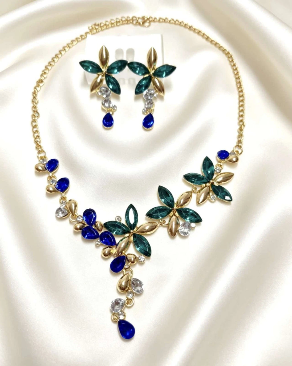 Set collana e orecchini con zirconi floreali, stile retrò elegante