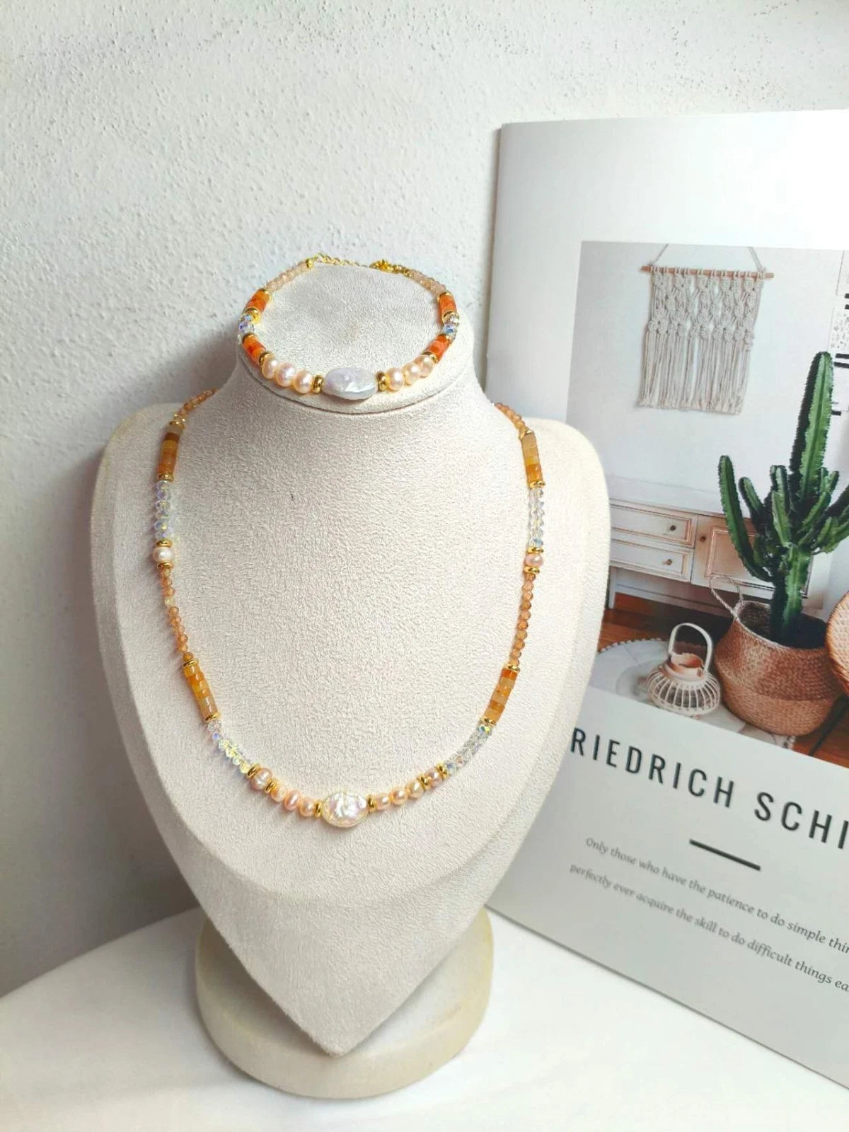 Set Elegante con Perla Barocca e Pietra Sole, Collana e Bracciale