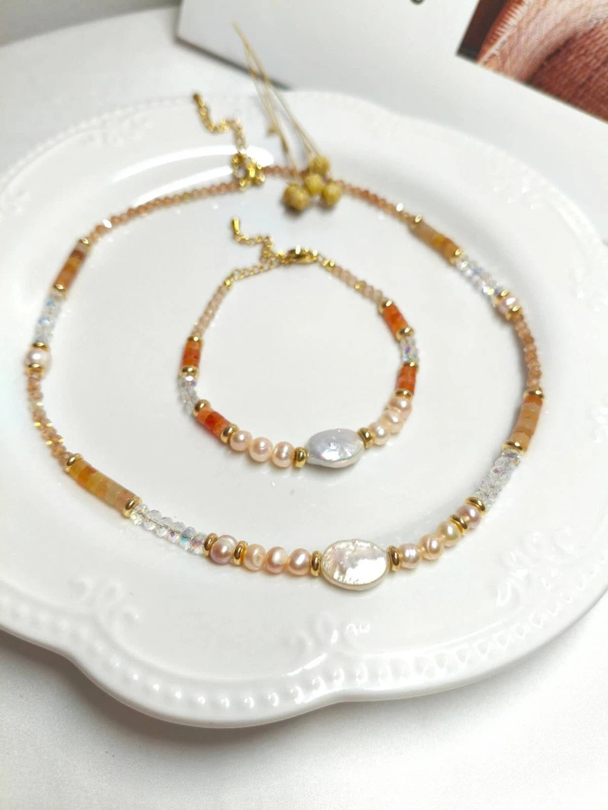 Set Elegante con Perla Barocca e Pietra Sole, Collana e Bracciale