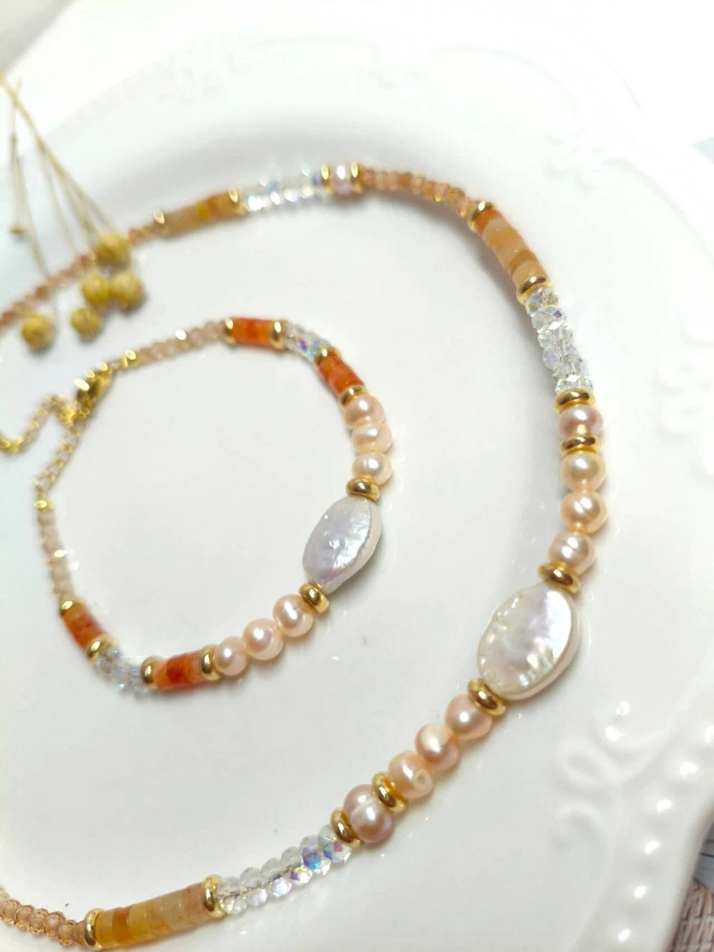 Set Elegante con Perla Barocca e Pietra Sole, Collana e Bracciale